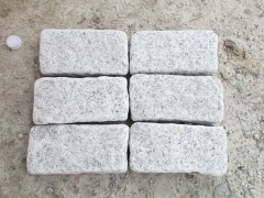 jalan batu besar granit putih