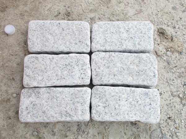 Batu bata granit putih g601 terjatuh