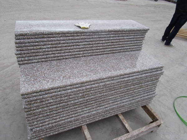 Langkah-langkah bangunan depan granit granit g635 tapak