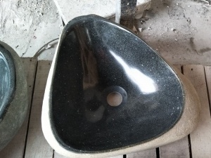 Dipoles Natural River Stone Bowl Kamar Mandi Wash Sink