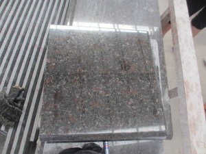 Tan Brown Granite Tiles Dipoles Penutup Lantai Permukaan