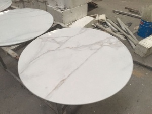 meja marmer putih dipoles calacatta